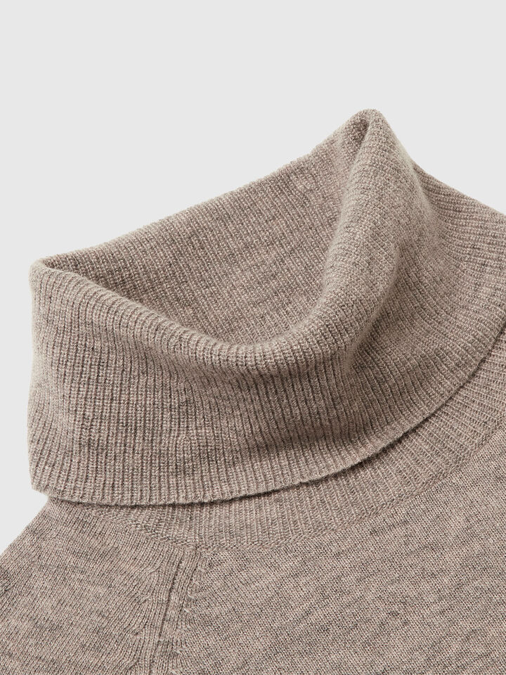 TURTLE NECK SWEATER Women image number 6